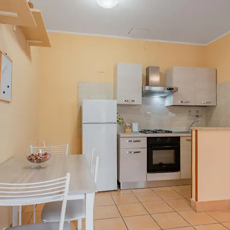 Apartment Casa - La Casetta Di Vale Rome